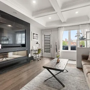  Apartment Globalstay Luxury Townhouse Minutes Away From Waterfront Canada